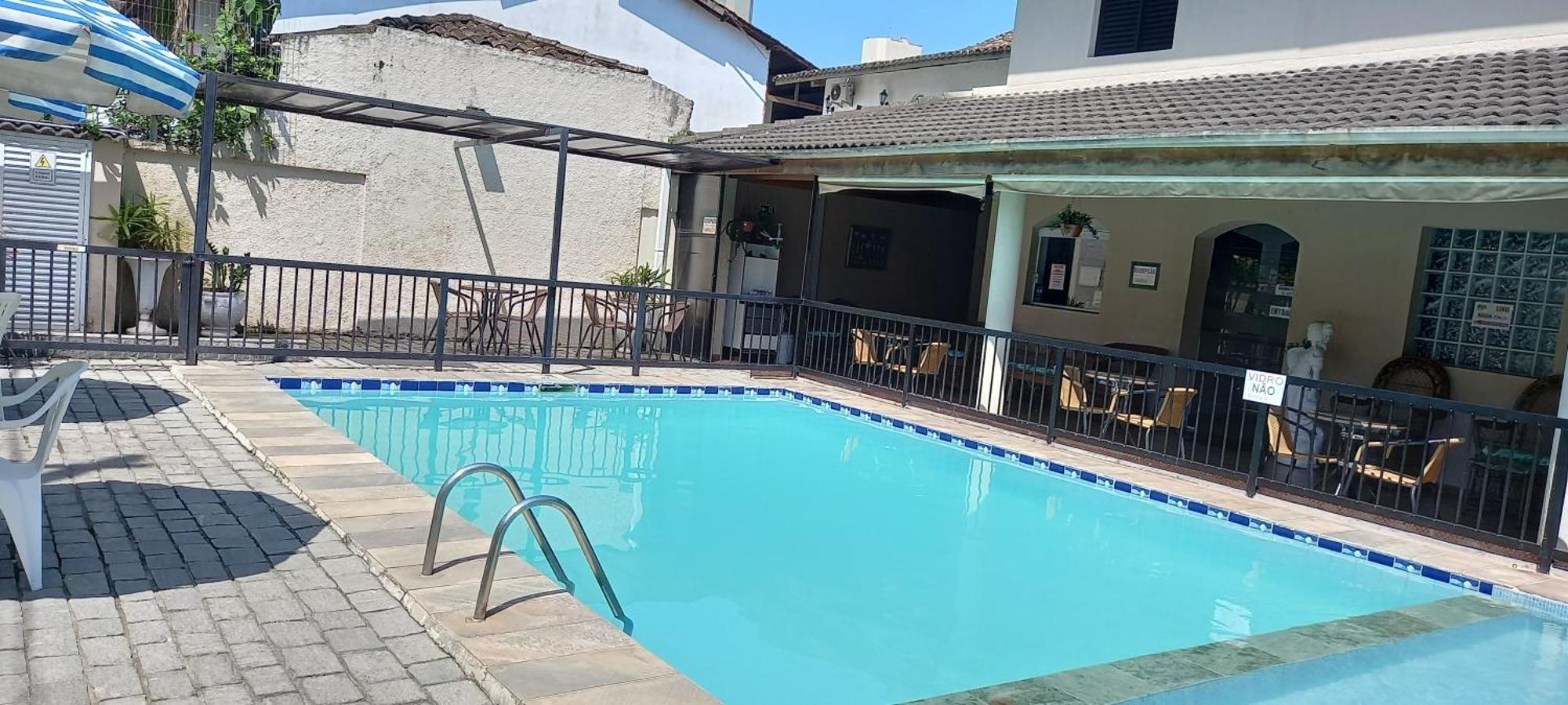 Pousada Parque Suites Estacionamento E Piscina Guaruja Ngoại thất bức ảnh
