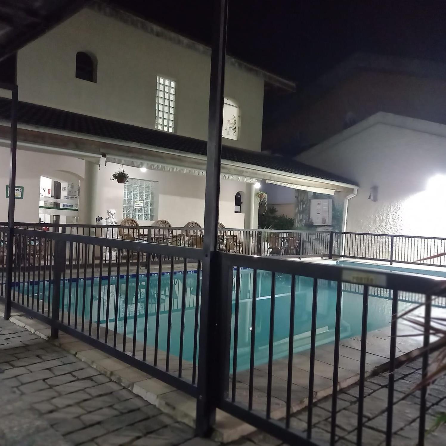 Pousada Parque Suites Estacionamento E Piscina Guaruja Ngoại thất bức ảnh