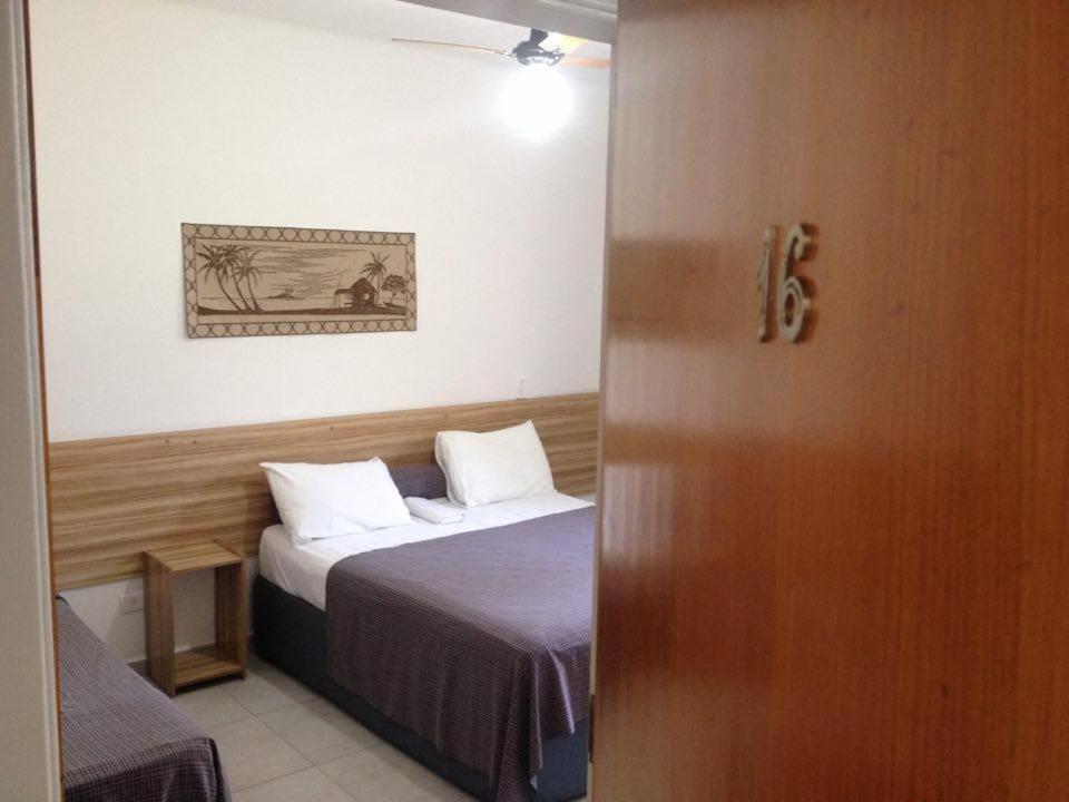Pousada Parque Suites Estacionamento E Piscina Guaruja Phòng bức ảnh