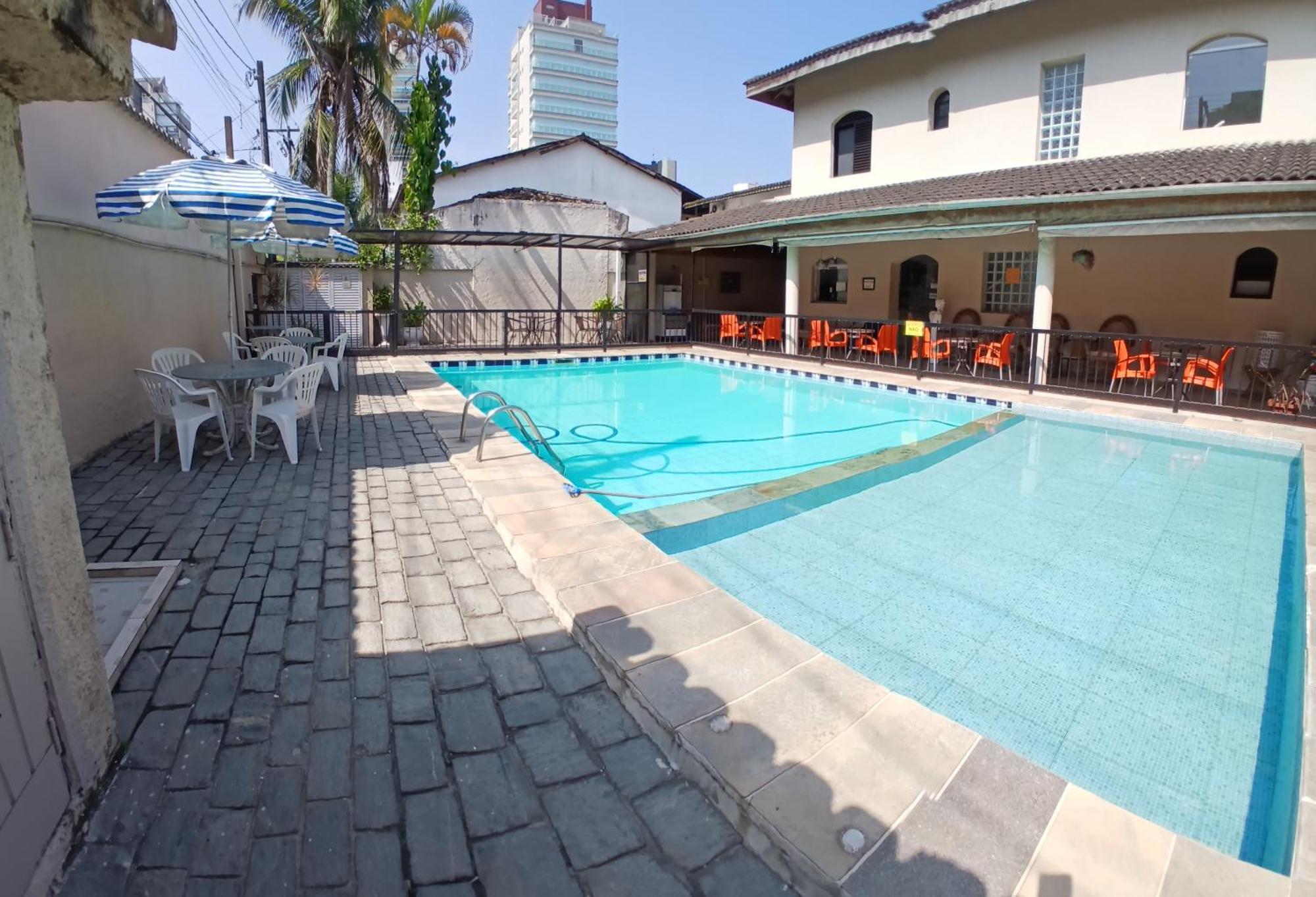 Pousada Parque Suites Estacionamento E Piscina Guaruja Ngoại thất bức ảnh