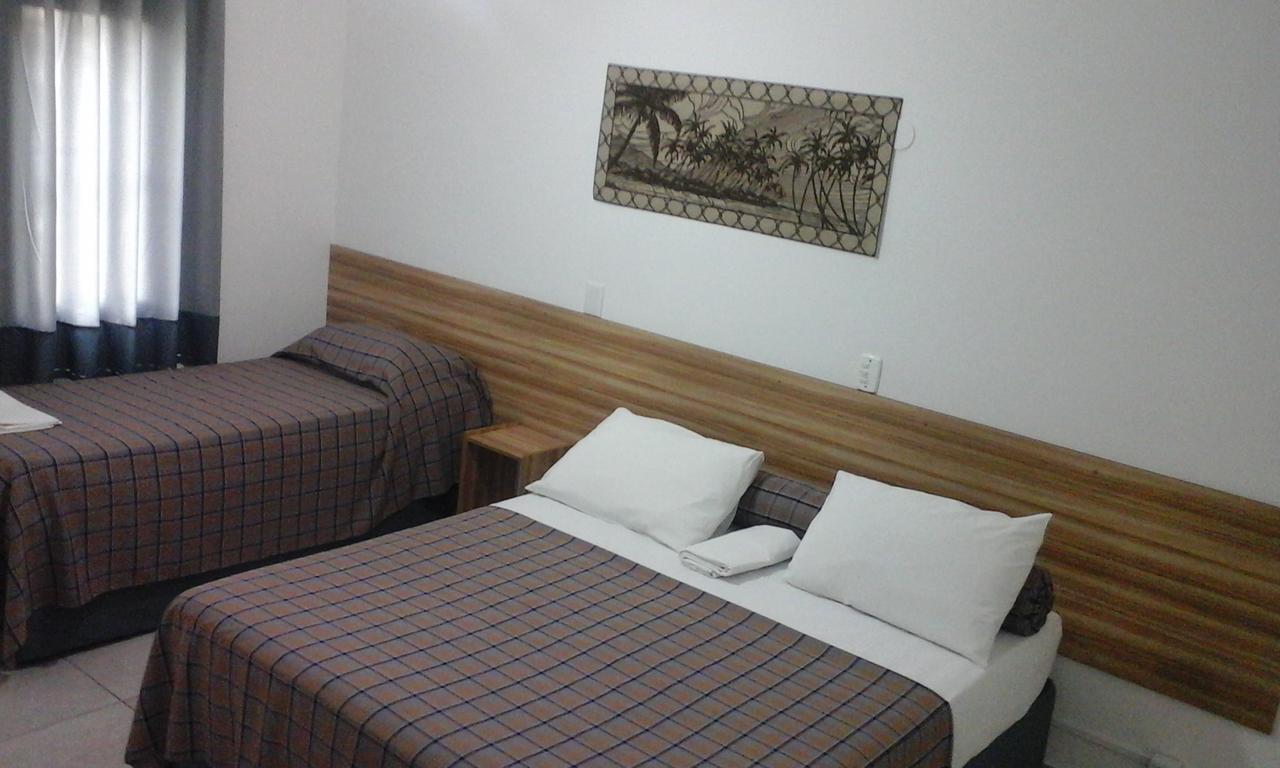 Pousada Parque Suites Estacionamento E Piscina Guaruja Ngoại thất bức ảnh
